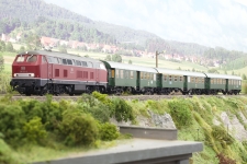 Lenz 43180-01 - 0 - 4-tlg. Zug-Set mit BR 218 und 3 x 4-achsigen Umbauwagen, DB, Ep. IV